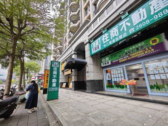 全台房仲直逼1萬家！竟創歷史新高 專家示警