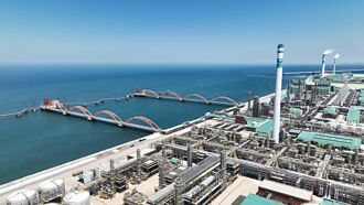 陸海洋經濟總量 首破10兆元