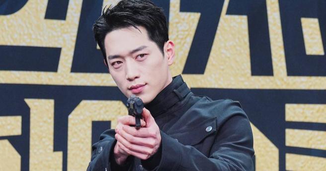 前年退伍的徐康俊一直没有接戏，《卧底高中》是他阔别萤幕3年的最新作品。（图／friDay影音提供）