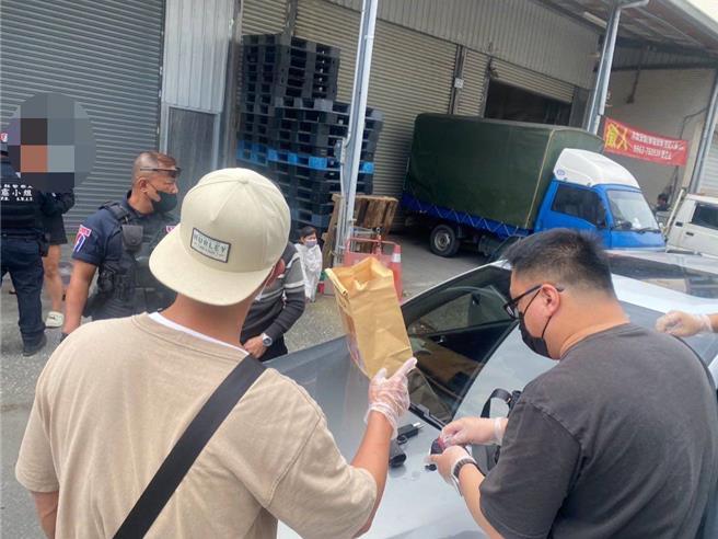 台东40岁黄男涉违反枪炮及毒品法，日前遭逮。（台东县警察局提供／蔡旻妤台东传真）