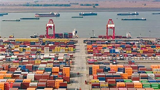 今年前兩個月陸貨物貿易開局總體平穩。（大陸央視）