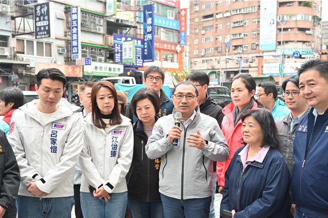 新北市长侯友宜7日受访指出，如果短期内无法解决《财划法》，先求有再求好，不要再等了。（高钧麟摄）