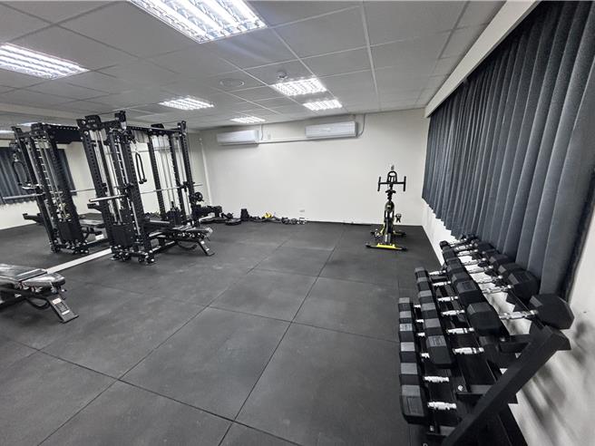 桃园市大溪警分局南雅派出所7日启用，桃园市府斥资1亿3100万元迁建至大溪区復兴路66号，歷经逾3年工期终于启用。（廖姮玥摄）