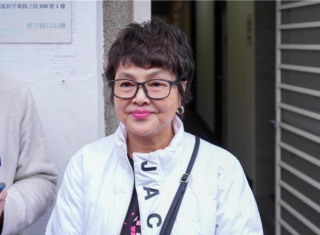 纪宝如不遗余力的照顾长者多年。（罗永铭摄）