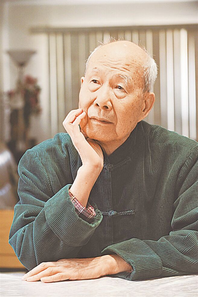 作家的驕傲——為鼎公的百歲自選集而寫- 人間副刊- 中國時報