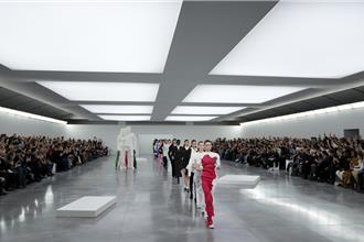 三宅一生全新作品讓人眼睛一亮 Kenzo直球對決「要你好看」