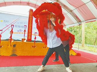 嘉義 請命輕軌 黃敏惠喊去政院弄獅