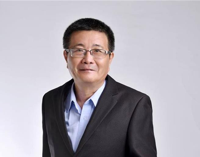 雲林縣水林鄉長許山埜近年罹癌仍心繫鄉政，幾乎每天都到鄉公所視察公務，8日凌晨不敵病魔辭世，享壽63歲。（翻攝自水林鄉公所網頁／張朝欣雲林傳真）