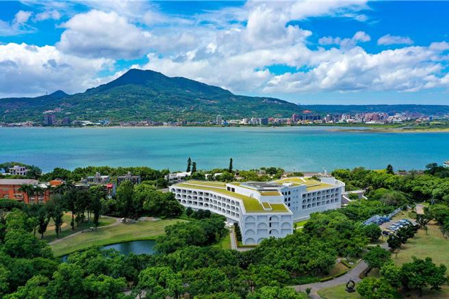 春季是出游好时机，国内许多饭店集团会透过集团内或同业交流合作，推出所谓双馆联卖开拓新商机，一个方案住2间饭店，优惠价万元找。（图／将捷金郁金香酒店）