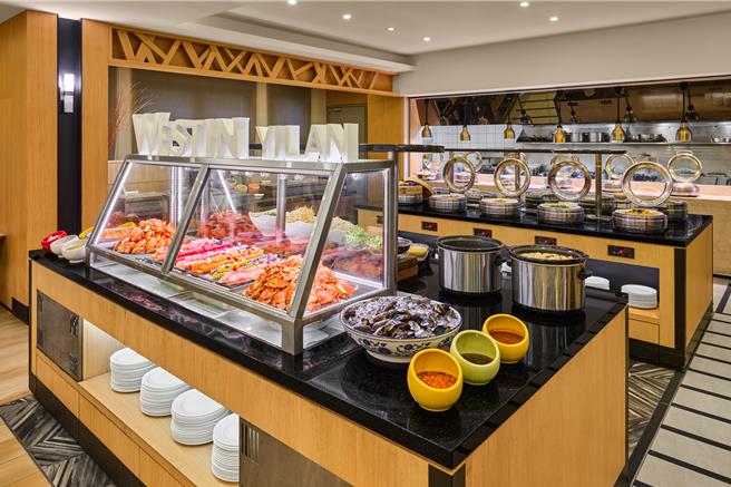 双城联卖专案入住宜兰力丽威斯汀，尊享豪华／精选客房一晚，并享用「知味」西餐厅双人自助晚餐与早餐。（图／宜兰力丽威斯汀度假酒店）