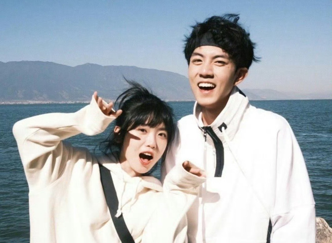 26岁大陆男星赵一博7日无预警官宣认爱女网红「雪梨大王」。（图／摄自微博）