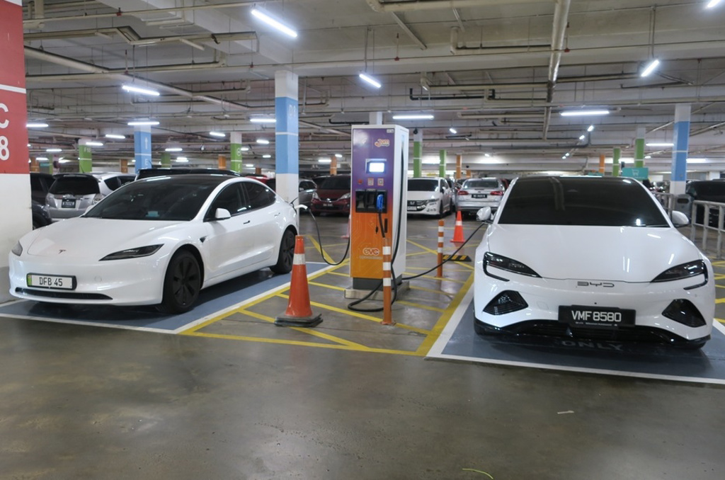 比亞迪、特斯拉電池的設計理念大不同。（示意圖/達志影像/shutterstock）