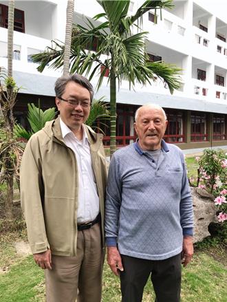 修士歐思定參與罷免連署 痛批傅崐萁太糟糕