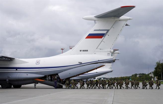  立陶宛示警，俄国5年内可能具备攻击北约的能力。图为赴加里寧格勒军演的俄军。
（达志影像／路透社资料照片）