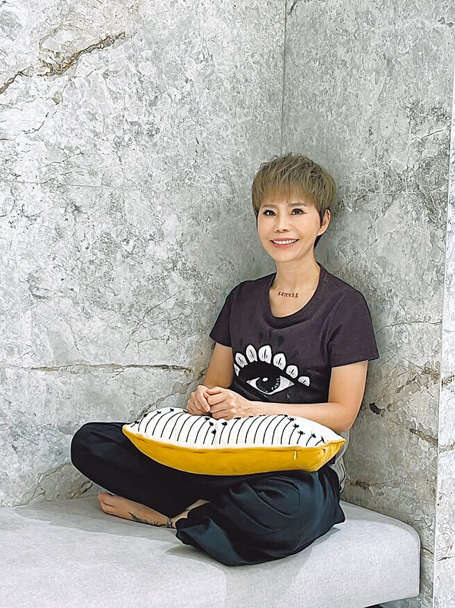 詹雅雯近來推新專輯，將在華山Legacy開唱。（雅雯音樂工作室提供）