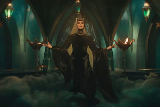 「神力女超人」化身最美壞皇后！真人版《白雪公主》致敬原版動畫