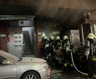快訊》北市通化街突發惡火　火舌竄出警消搶救中