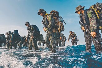 海纳百川》国防预算占GDP10％ 谁得利（沈迺训）