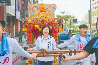 家人移美 柯志恩：隱私無須公開