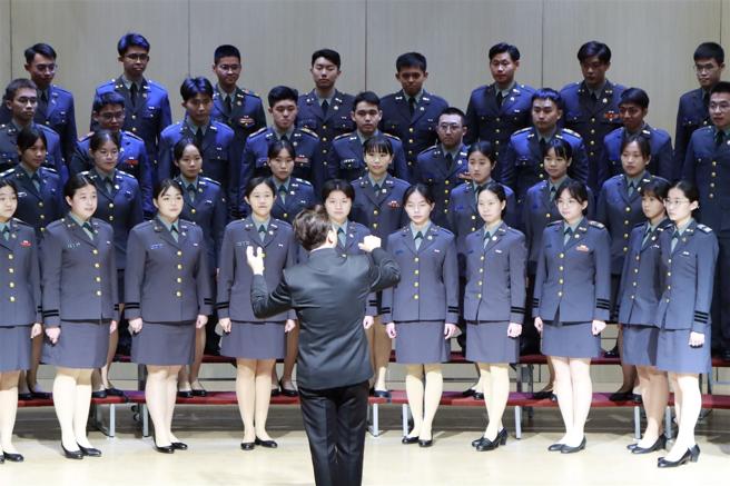  政戰學院復興崗合唱團憑藉流暢合聲線條、樂句段落優異的張力表現，獲評審青睞，拿下特優。
（政戰學院提供）