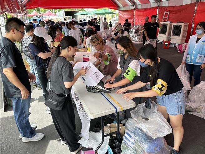 舊鞋救命台南場3月28日至30日將再度登場，市府號召市民踴躍當志工。（環保局提供／洪榮志台南傳真）
