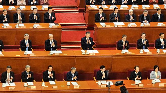 大陆全国政协会议闭幕，王沪寧：中国能续写「风景这边独好」新篇章，习近平领航掌舵起决定性作用。（蓝孝威摄）