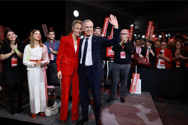 加拿大前央行行长卡尼（Mark Carney）赢得执政党自由党领袖的竞选，将接替杜鲁道担任总理。（路透社）