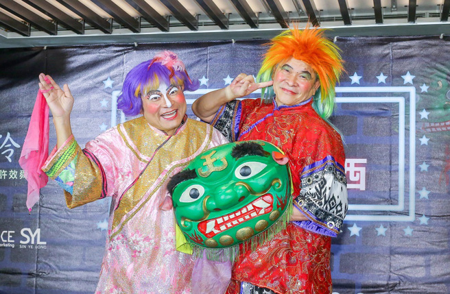 澎恰恰和许效舜合作的《铁狮玉玲珑》红极一时。（图／中时资料照）