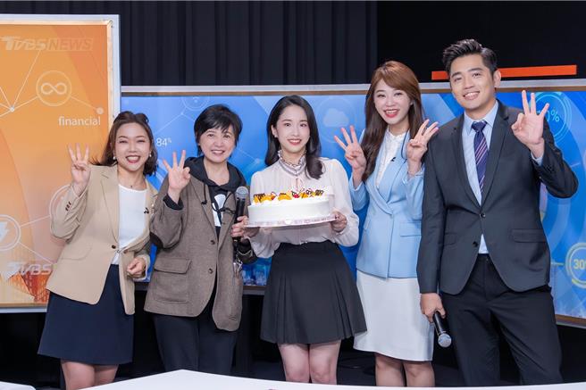 TVBS网路平台主持人们齐聚。（TVBS提供）