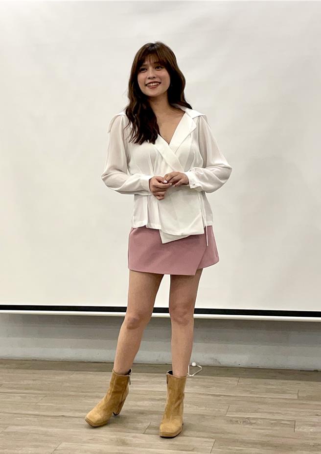 夏宇童新婚後首度現身，出席原民台迷你影集《果嶺上的熊孩子》記者會。（林淑娟攝）