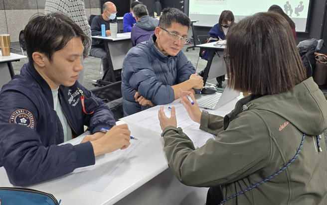 與會師長進行討論。(照片/教育部提供)