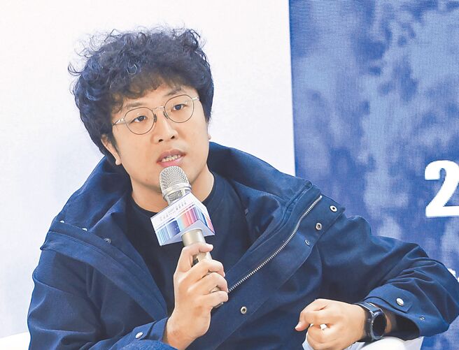 民进党立委沈伯洋被爆料称「中国飞弹打来有帮助」，两岸的紧张情势，让黑熊学院募得更多款项。（本报资料照片）