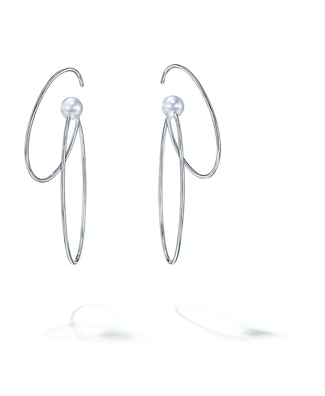 TASAKI Atelier高级珠宝Nacreous耳环。（TASAKI提供）