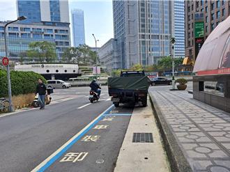 北市卸貨車格占整天60元？議員籲廣設智慧車柱 交通局回應了