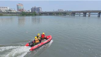 一周前碧潭落水  女子遺體7天飄40公里   中興橋下被撈起