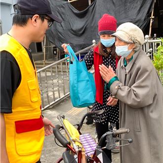 高龄贫穷严重！救助协会扩大发放食物包