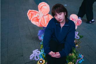 女星認了是「愛情瘋子」 自曝一愛上對方很容易暈船