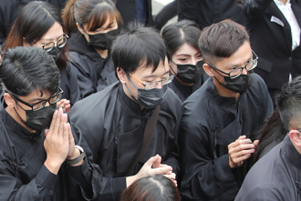 青鳥攻擊亞斯伯格症？柯文哲兒「喪禮1動作」遭放大檢視