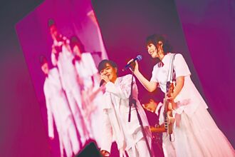 青峰新加坡要暖炉自嘲荒唐