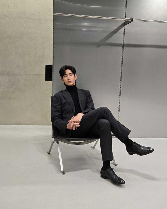 金秀贤被爆曾与未成年的金赛纶交往过。（图／金秀贤IG）