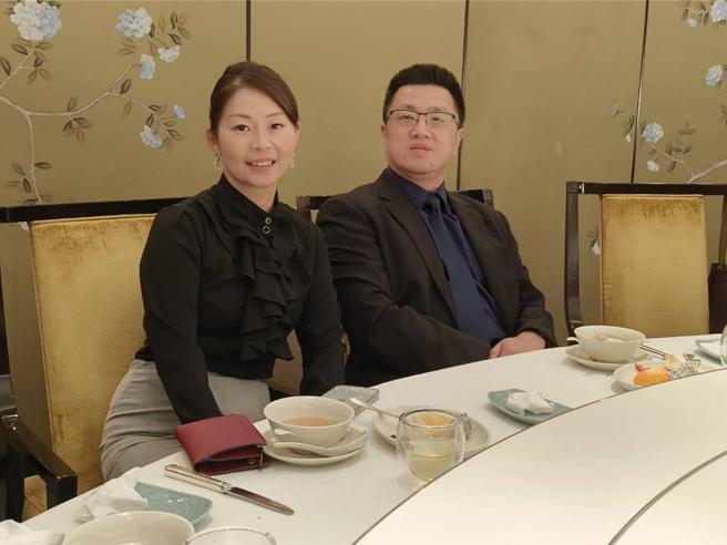 捷迅總經理孫鋼銀（右）、副總經理葉子菁。圖／邱莉玲