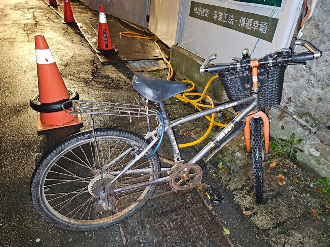 現場雙方車輛受損狀況。（翻攝畫面）