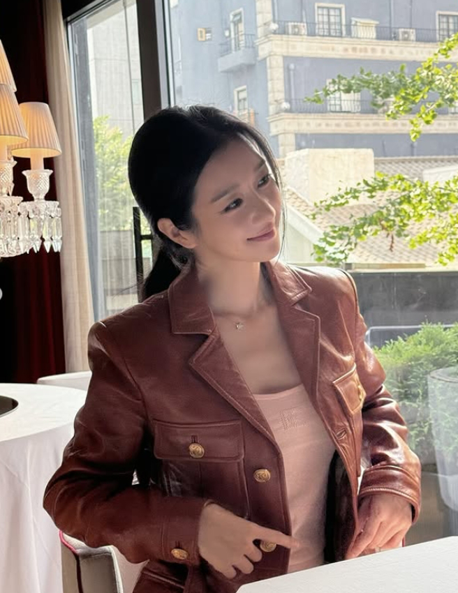 徐睿知传出曾和金秀贤恋爱，后和金秀贤的表哥李沙朗交往。（图／翻摄自IG @yeyeji_seo）