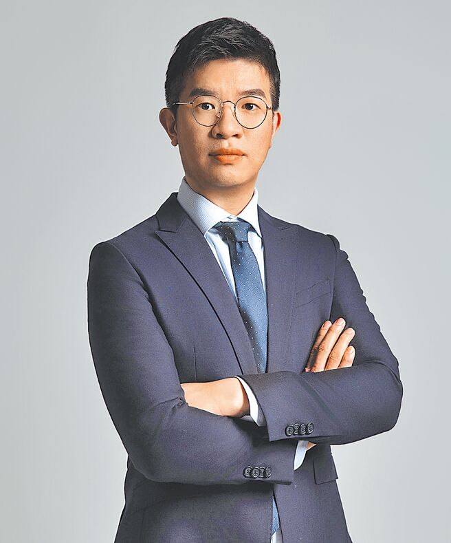 新北地檢署檢察官李秉錡（見圖）和學弟李冠輝一起打擊金融犯罪，攜手創下不少金融案傳奇。（天衡國際法律事務所提供／柯毓庭新北傳真）