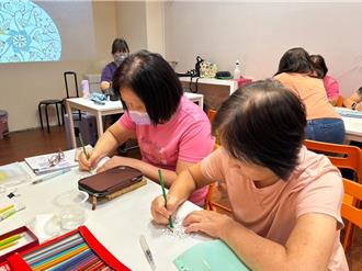 樂齡學習成退休新潮流 台北仁濟院課程助銀髮族探索自我