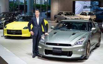 為公司產生巨額虧損做出負責，Nissan 社長兼執行長內田誠將卸任、由負責產品規劃的 Ivan Espinosa 接任