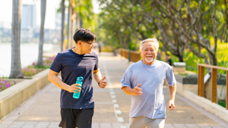 華爾街經理70歲1事不嫌晚「解決長期背痛」3大樂活秘訣曝