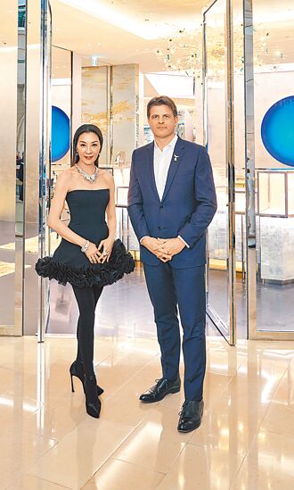 楊紫瓊女神降臨TIFFANY