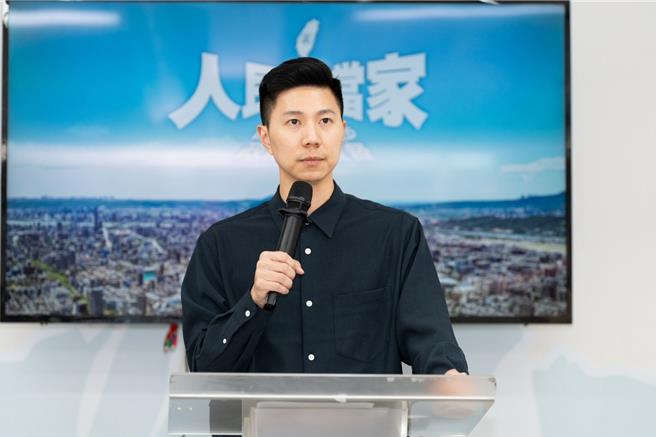 李頂立說，現在民進黨政府施政倒行逆施，因此民眾黨要撥亂反正，黃國昌裁示將正式啟動舉辦「人民要當家」全國宣講活動，第一場將於23日於新北展開。（民眾黨提供）