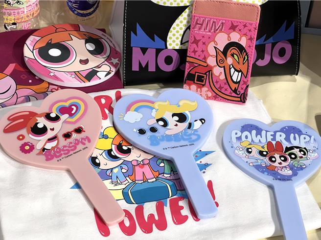 《飛天小女警》快閃店有許多實用性高的生活與居家用品。（徐梓榕攝）